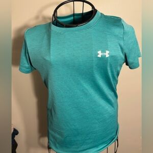 under armour loose  tee t size extra small  womens shirt active  wear green